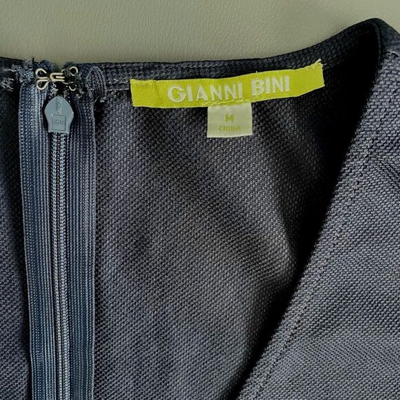 Gianni Bini Women Navy Wrap Brigitte Romper Jumpsuit Size M - Picture 6 of 12